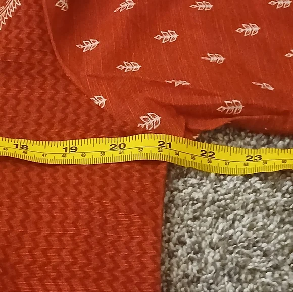 NWT New Embroidered Red Kurta Size Large Bust 21 - Picture 11 of 12